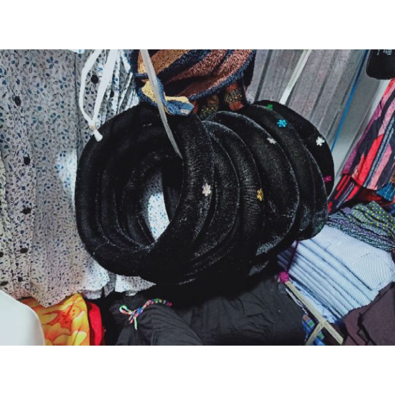 Vòng đội đầu cho bà mấn nhung đội đầu