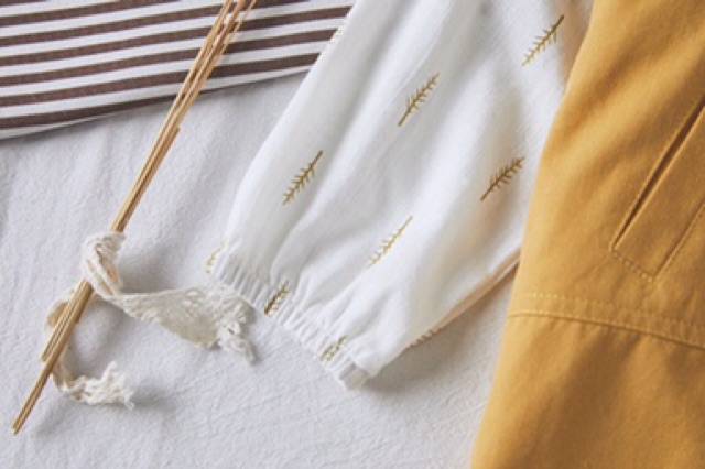 Set yếm kèm áo sơ mi