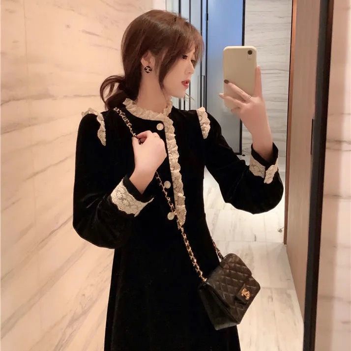 Đầm nhung dài màu đen phong cách Pháp thời trang thu đông 30
