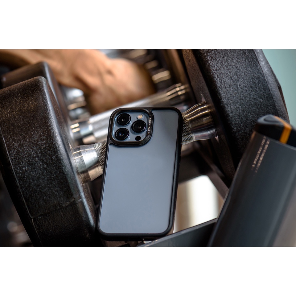 Ốp điện thoại DEVILCASE Phiên Bản Tiêu Chuẩn Viền Đen/Xám/Titan dành cho IPhone13/13Pro/13Pro Max/12/12Pro/12Pro Max