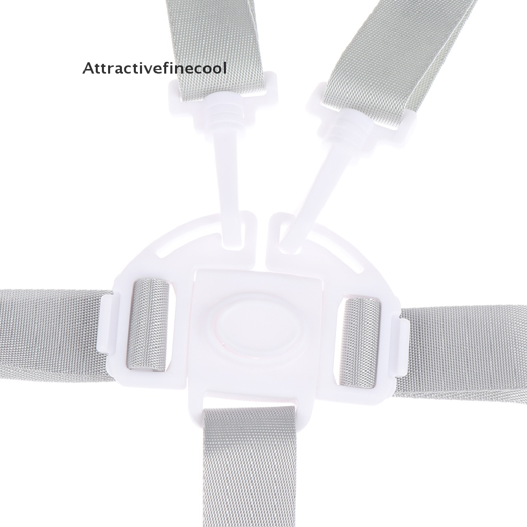 Đai an toàn cho bé ngồi ghế