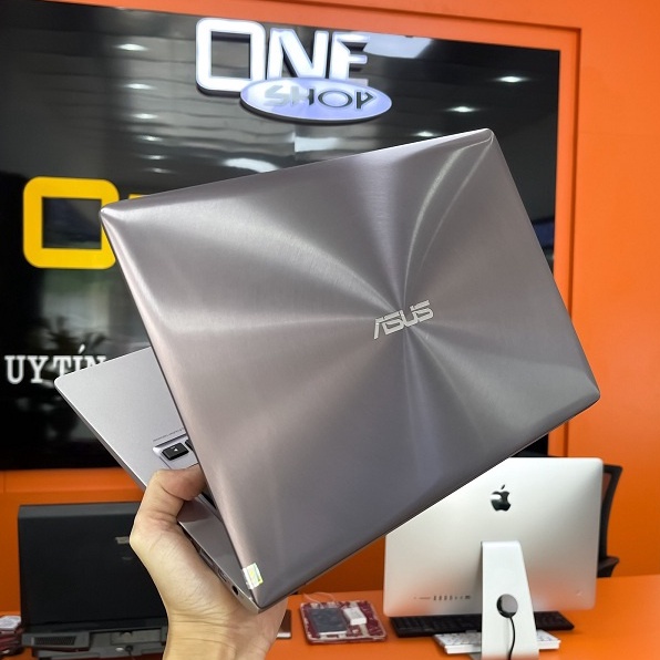 [Siêu Phẩm - Cao Cấp] Laptop Asus Zenbook UX303F Core i5 4210U/ Ram 8Gb/ SSD 512Gb/ siêu mỏng nhẹ , sang choảnh . | BigBuy360 - bigbuy360.vn