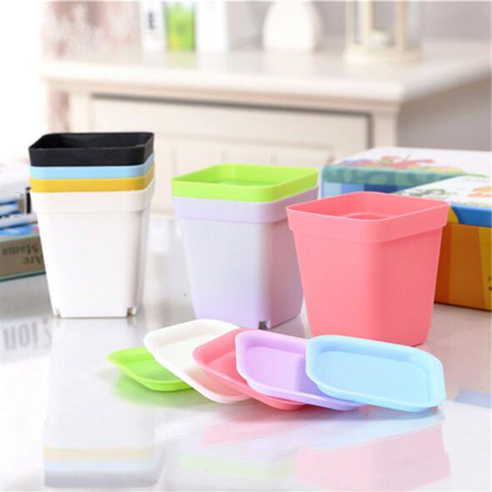 Chậu Hoa Bằng Nhựa Mini Nhiều Màu Sắc Dùng Trang Trí Sân Vườn
