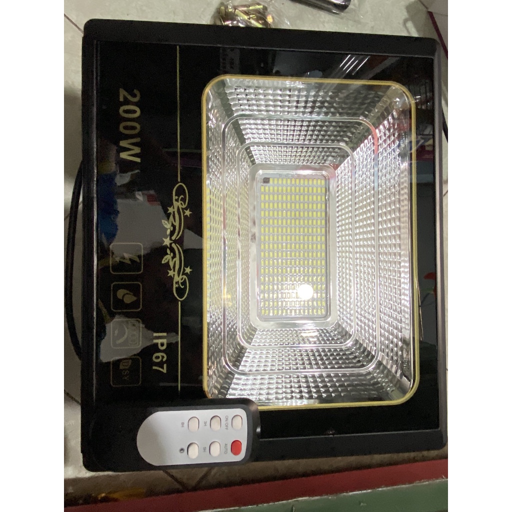 Đèn led pha năng lượng mặt trời 50W 100w 200w 300w 400W