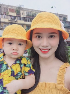 Mũ đôi cho mẹ và bé bằng sợi thô
