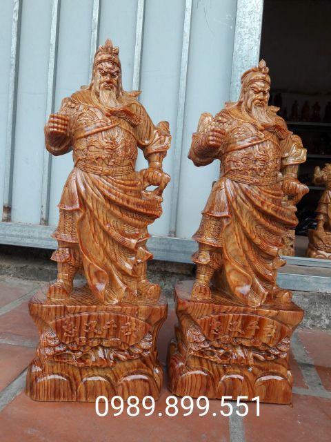 Tượng quan công gỗ huyết long