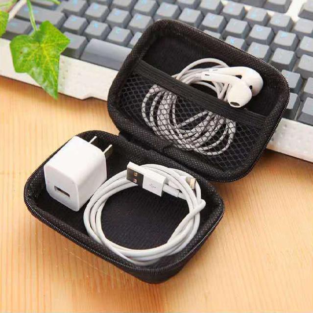 Hộp Đựng Cáp Sạc Hello Kitty Màu Hồng