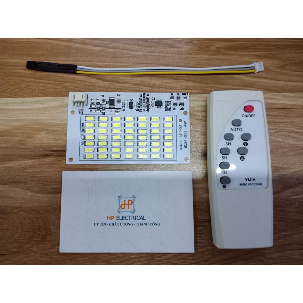 Đèn pha led năng lượng mặt trời 25w/40w/60w/100w/200w kèm Remote và cảm biến hồng ngoại HP Electrical