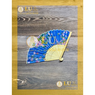 Quạt cổ trang nhỏ | LU