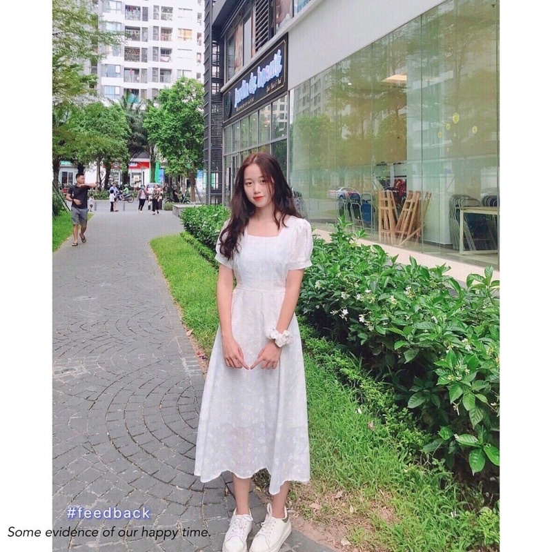 Đầm hoa nổi dáng dài