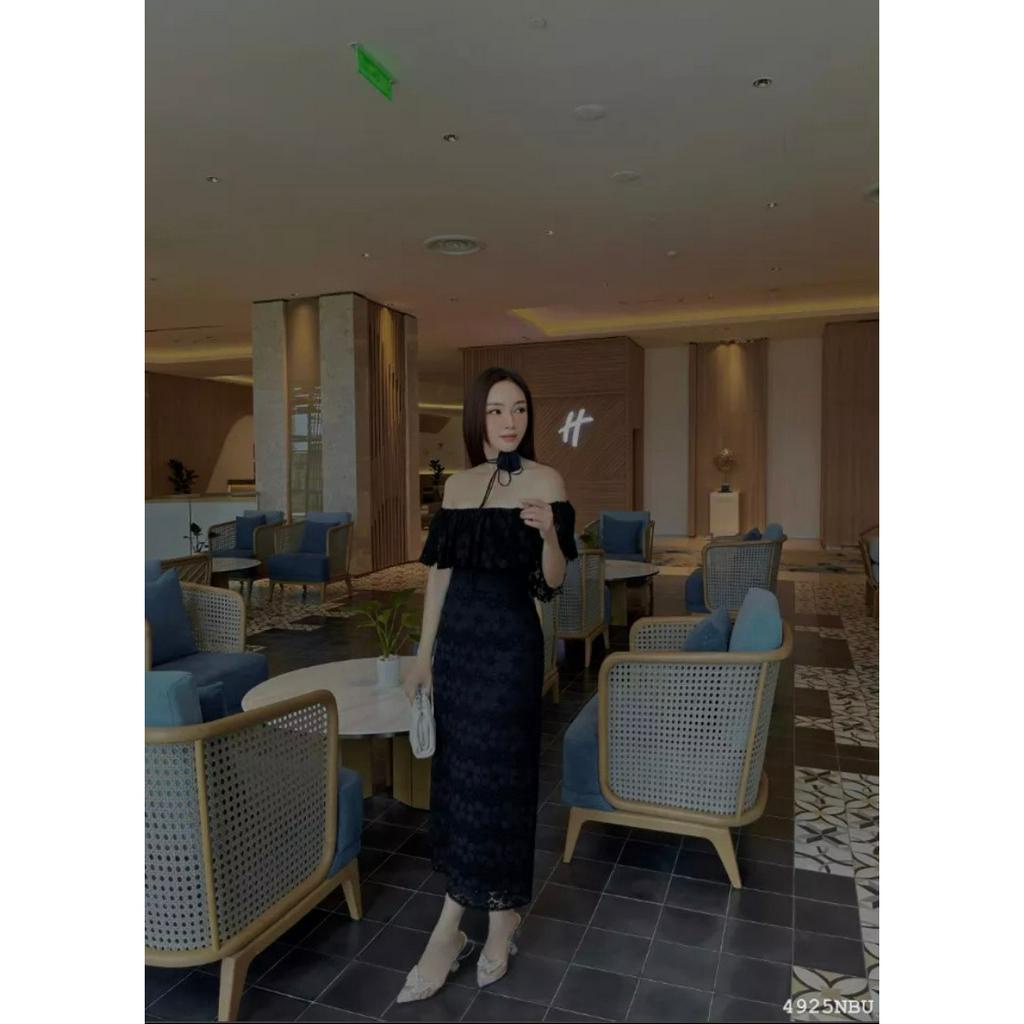 ĐẦM BẸT HOA NỔI BÈO ĐEN MIDI CHOKER HOA (TH)