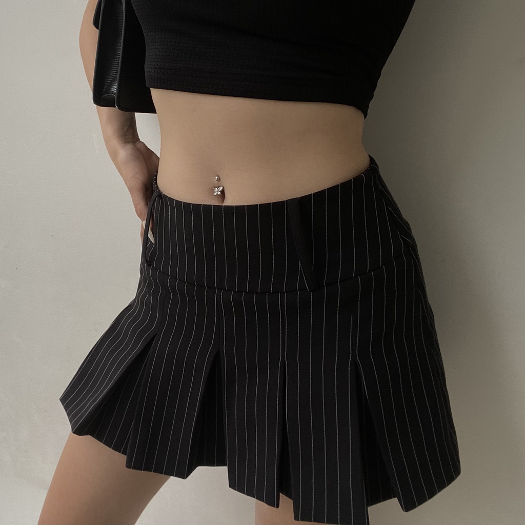 Chân váy kẻ xếp ly Glory Skirt dáng ngắn CV021, cạp trễ phong cách trẻ trung, hiện đại - Uni By Heart | BigBuy360 - bigbuy360.vn