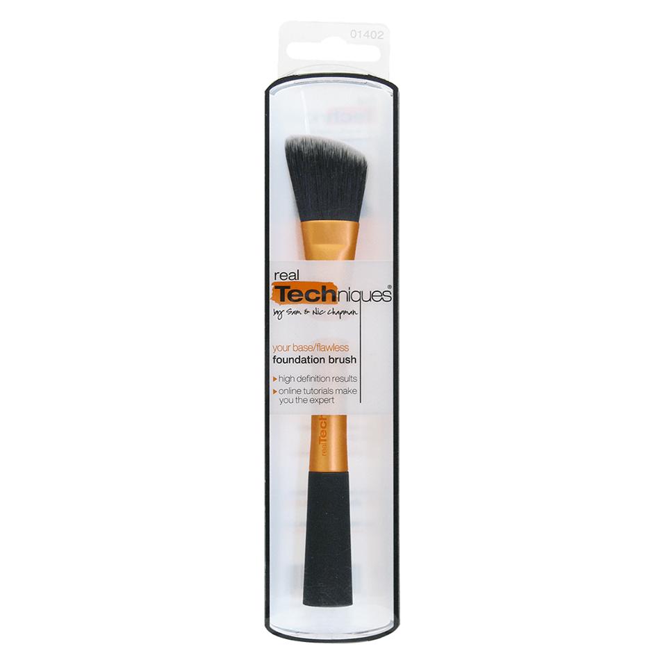 Cọ tán nền Real Techniques Foundation Brush