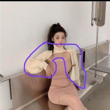 Croptop cổ lọ