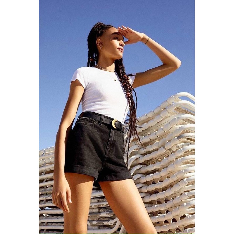 QUẦN SHORT TRẮNG ĐEN