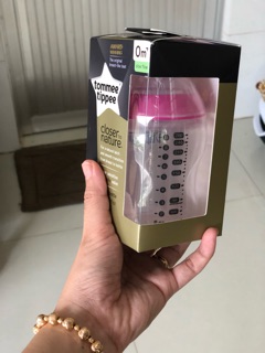 Bình sữa tommee tippee