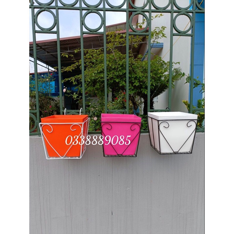 Giỏ Sắt Treo Hoa Ban Công Vuông 24cm - Giá Sắt Vuông Để Chậu Cây, chậu đẹp và hàng có sẵn