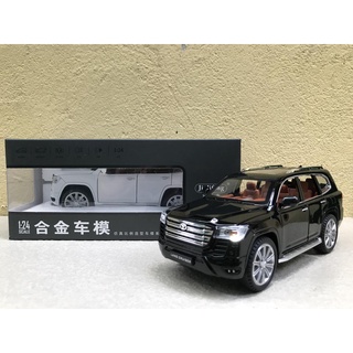 Mô hình xe TOYOTA land Cruiser 2022 1:24