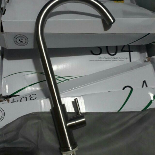 Vòi chén lạnh inox sus 304 cao cấp