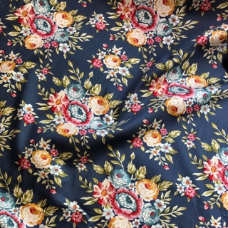 Cotton lụa Hàn quốc khổ 1.6m nền xanh navy hoa 3D