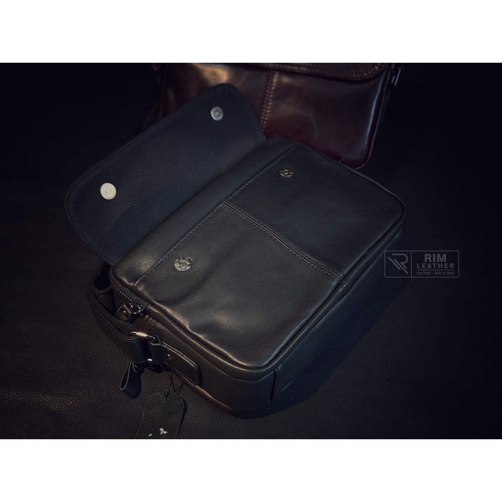 Túi ngang 3 ngăn zip. Đựng rất nhiều đồ.