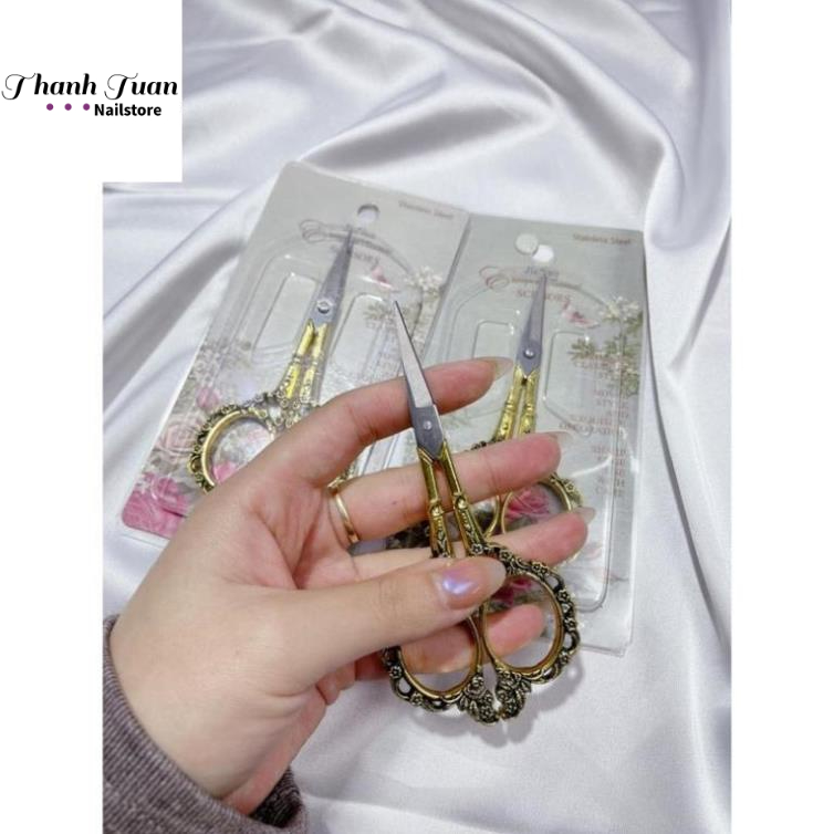 Kéo cắt form móng giả loại xịn, hoa văn cổ điển siêu đẹp chuyên dụng cho dân làm móng  - Phụ kiện đồ nail