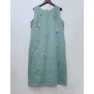 Đầm linen tưng premium thêu tay màu xanh mint