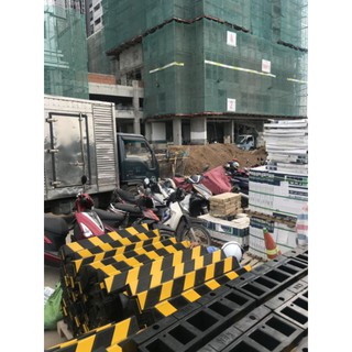 Thanh ốp cột cao su phản quang dài 1m - 0.8m - 0.6m -0.2m x rộng 10cm x dày 1cm