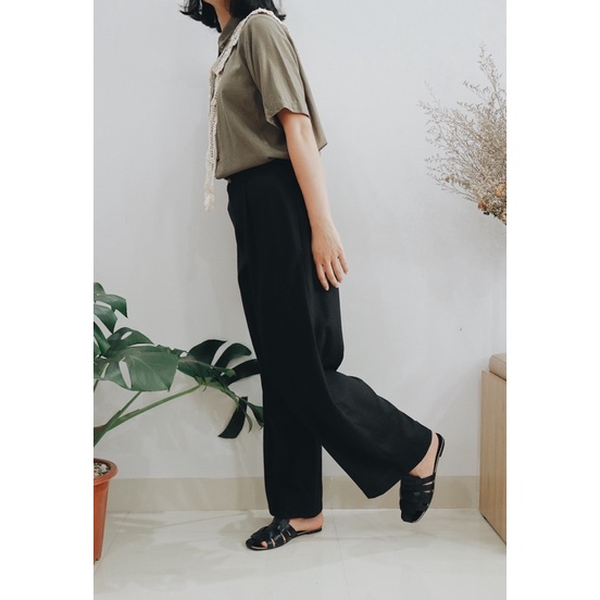 Quần ống suông rộng vừa linen đã qua xử lý vải