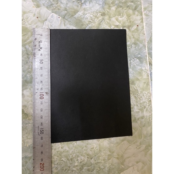 Da bò chân kim láng đen