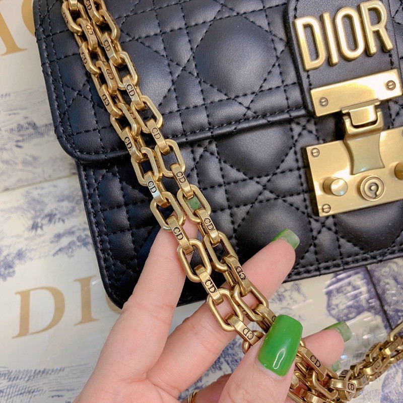 Túi Dior hoàng hậu boxvip kèm khăn xinh sang quá luôn