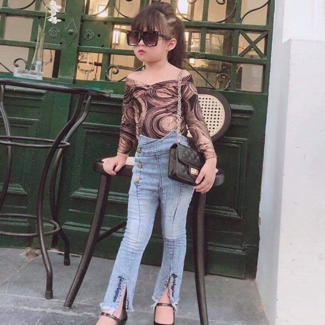 Bộ đồ c tài hằng