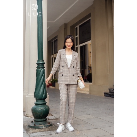 Set Blazer 4 cúc xám kẻ hồng và quần âu