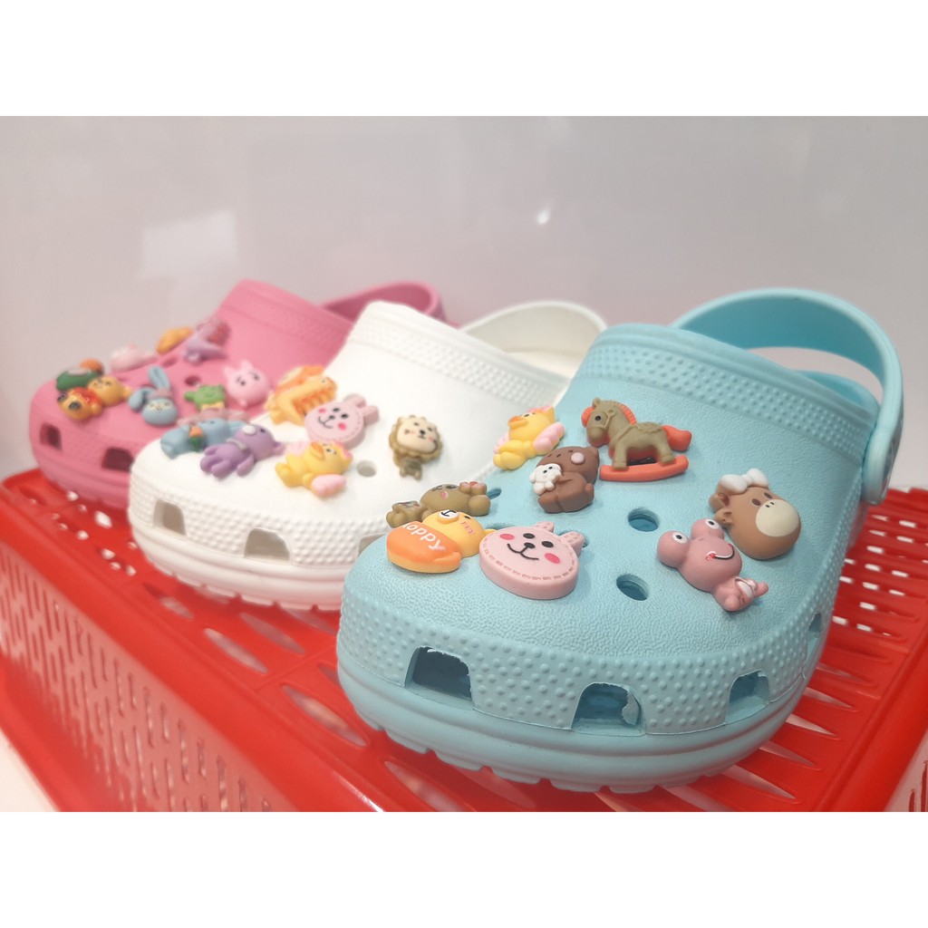 sticker cute , sticker dép crocs 3D đá xịn , charm gắn dép sục koro cross