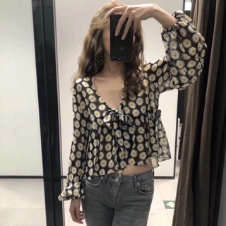 Áo peplum hoa cúc