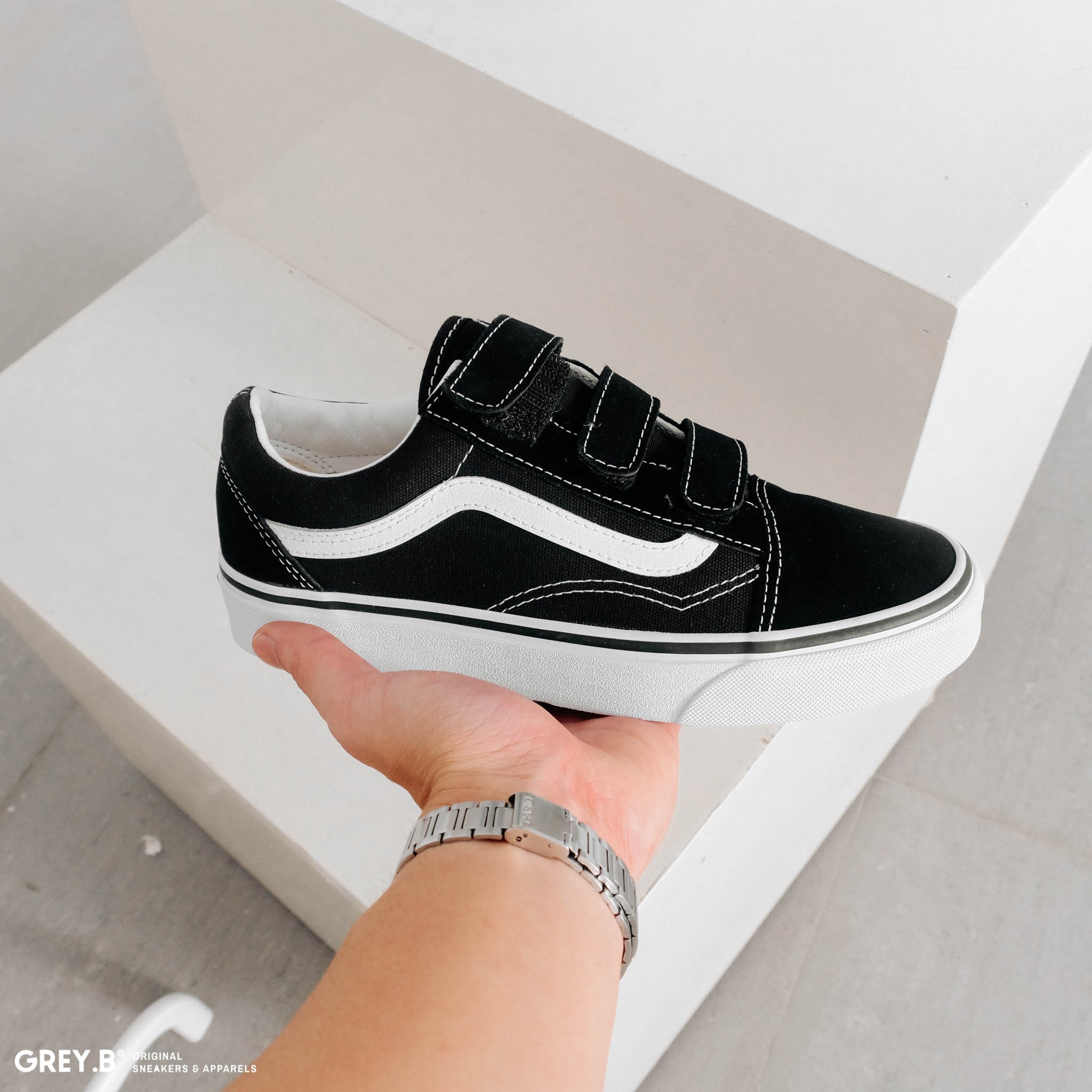 Giày Sneakers Vans Old Skool V Màu Đen Trắng