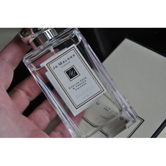 <𝗡𝗲𝘄> Mẫu thử nước hoa jo malone english pear & freesia 10ml dạng xịt. 𝗔𝘂𝗿𝗼𝗿𝗮'𝘀 𝗣𝗲𝗿𝗳𝘂𝗺𝗲 𝗦𝘁𝗼𝗿𝗲 ®️