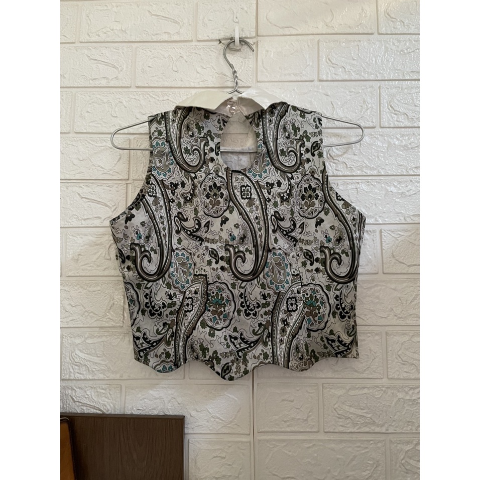 Áo croptop họa tiết