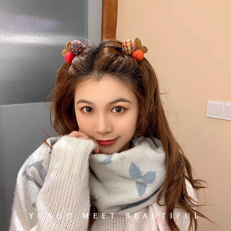 Kẹp Tóc Càng Cua Đính Quả Bông Mềm Mại 2022 Dành Cho Nữ