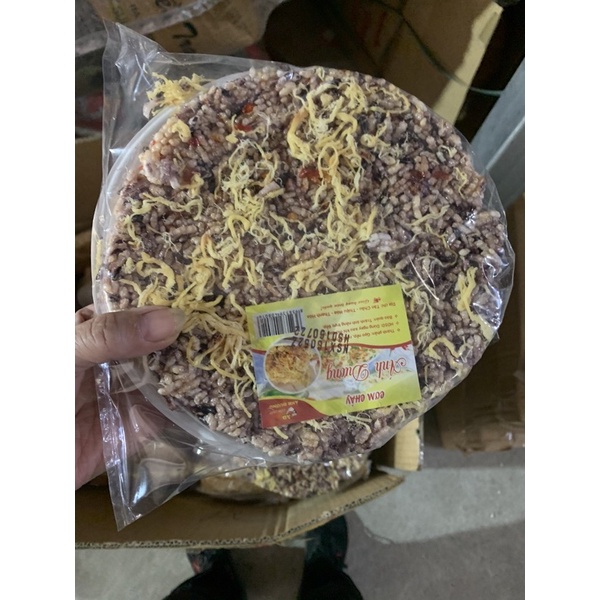 Cơm cháy ruốc gạo nứt