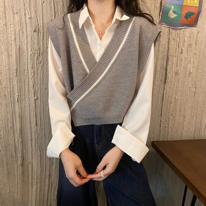 Áo Sweater Dệt Kim Sát Nách Cổ Chữ V Thiết Kế Trẻ Trung Cá Tính | BigBuy360 - bigbuy360.vn