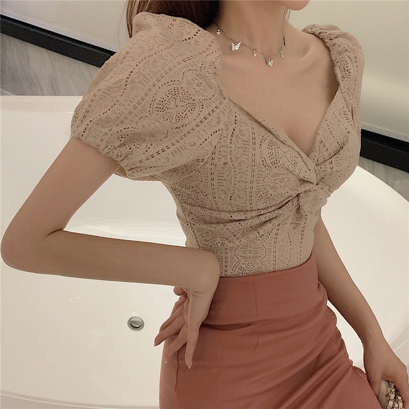 Áo Kiểu Tay Ngắn Cổ Chữ V Phối Ren Phong Cách Quyến Rũ