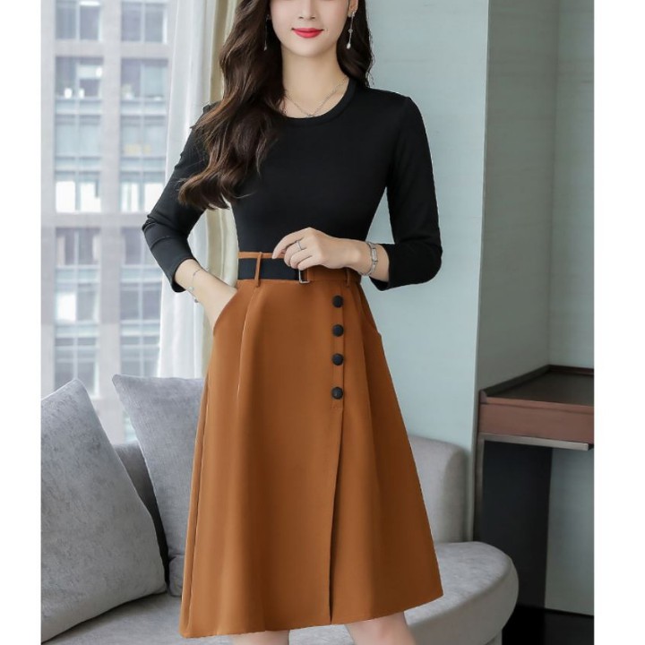 Chân váy chữ A phối nút sang trọng | BigBuy360 - bigbuy360.vn