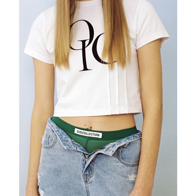 Áo croptop trắng OiOi và quần jogger rách gối giống Rosé BLACKPINK, Taeyeon SNSD