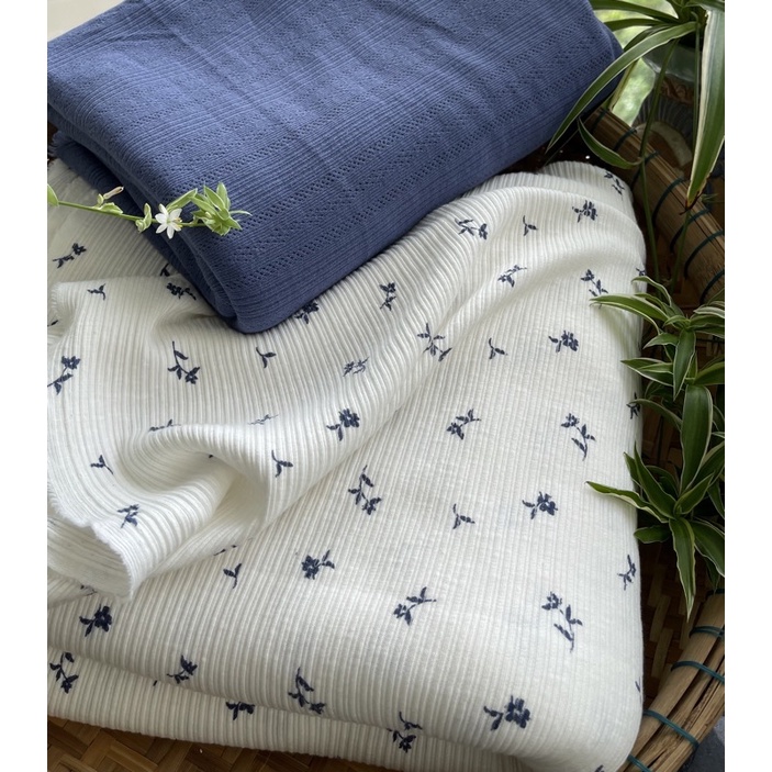 Cotton gân thông hơi hoa phối màu trơn
