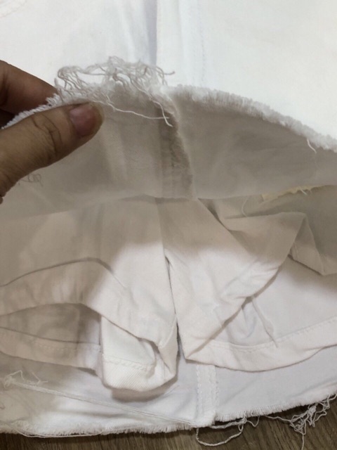 Váy quần lai tua