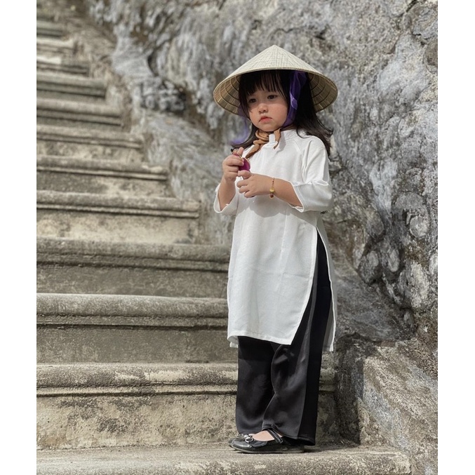 Áo Dài Trắng Truyền Thống Cho Bé Gái - Nhà Cam
