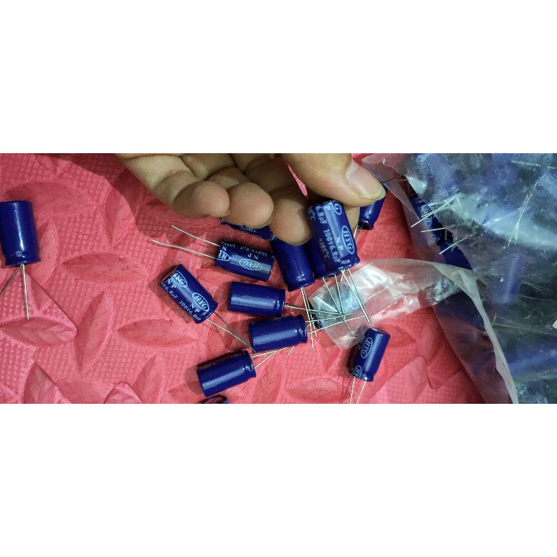 10 Tụ loa 6.8uf 100v xanh