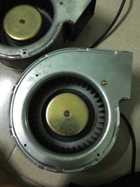 Quạt sò hút siêu mạnh của Đức chạy từ 6v -24v DC 33W tháo từ xe oto | BigBuy360 - bigbuy360.vn