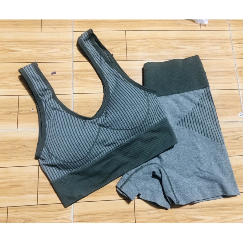 Bộ đồ short tập gym,yoga siêu dễ thương (dệt kim)
